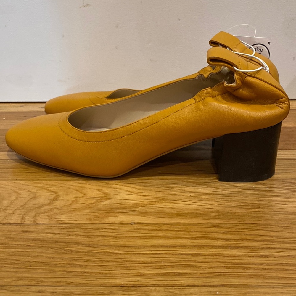 EVERLANE • NEW THE ITALIAN LEATHER DAY HEEL IN COGNAC SIZE 7 - Picture 2 of 5